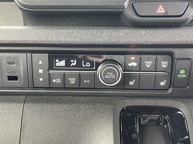 ホンダ Ｎ ＢＯＸ カスタム 福井県 2023(令5)年 0.5万km ミッドナイトブルービームM ホンダセンシング/両側電動スライドドア/アダプティブクルーズコントロール/電子パーキング/ブレーキホールド/クリアランスソナー/前席シートヒーター/スマートキー/プッシュスタート/スペアキー1本/純正14インチAW/純正フロアマット