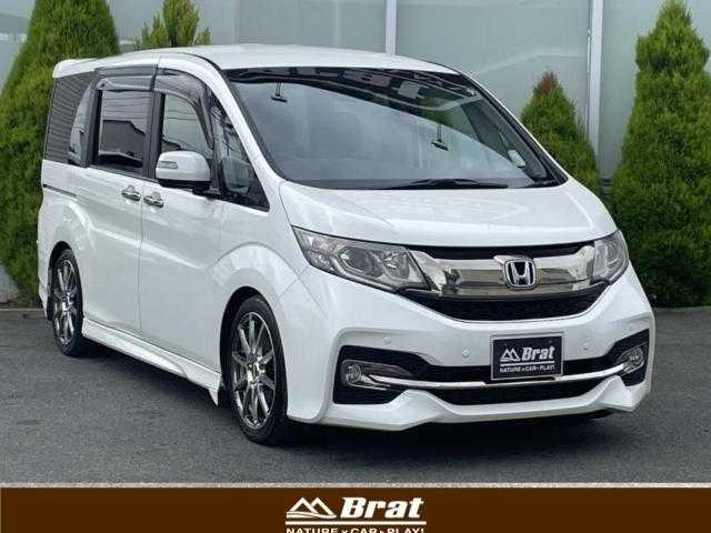 ホンダ ステップワゴン スパーダ クールスピリット 岩手県 2015(平27)年 15万km ホワイトオーキッドパール 4WD/純正大型ナビ/ＣＤ／ＤＶＤ／ＢＴ／フルセグ/エンジンスターター/ローダウン/純正フロアマット/バックカメラ/両側パワスラ/前後ドラレコ/前席シートヒーター/衝突被害軽減ブレーキ/レーンキープ/クリアランスソナー/ワイパーデアイサー/ＥＴＣ/純正スプリング積込/取扱説明書/スペアキー
