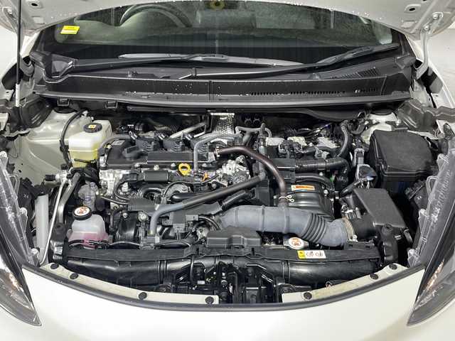 トヨタ アクア G 福岡県 2021(令3)年 0.4万km クリアベージュメタリック 純正ディスプレイオーディオ/アラウンドビューモニター/フルセグテレビ/シートヒーター/ドライブレコーダー/コーナーセンサー/AC100V/ドアバイザー/スペアキー1本