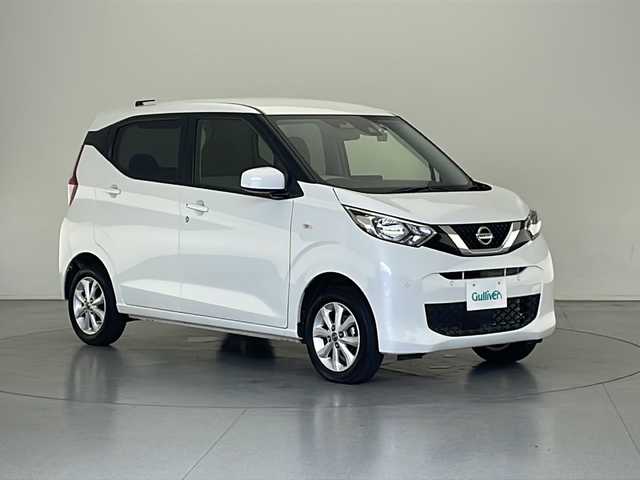 日産 デイズ X 長野県 2023(令5)年 2.2万km ホワイトパール 社外ナビ（BT/CD/AM/FM）/バックカメラ/ETC/エマージェンシーブレーキ/LDP（車線逸脱防止支援システム）/前後ソナー/ふらつき防止/先行車発進お知らせ/前席シートヒーター/ハロゲンライト/ヘットライトレベライザー/アイドリングストップ/インテリジェントキー/スペアーキー/社外フロアマット/純正14インチAW/周防エアーキー/取扱説明書/保証書