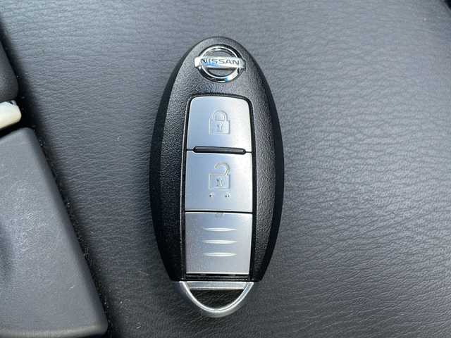 日産 スカイライン クロスオーバー 370GT 栃木県 2010(平22)年 4.6万km スーパーブラック ワンオーナー/純正ナビ(Bluetooth/TV/CD/DVD/AUX)/バックカメラ/前席パワーシート/ハーフレザーシート/オートライト/HIDヘッドライト/ETC/純正18インチアルミホイール/純正フロアマット/スペアタイヤ/プッシュスタート/スマートキー