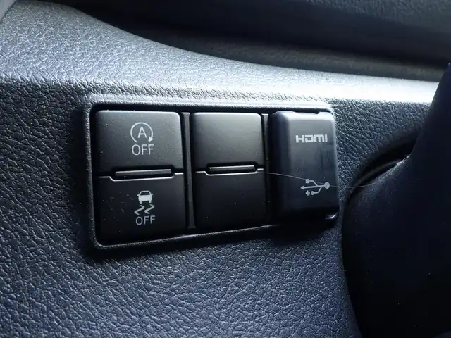 トヨタ シエンタ G クエロ 千葉県 2020(令2)年 5.6万km コバルトブルーメタリック /Toyota Safety Sense/・プリクラッシュセーフティ/・レーンディパーチャーアラート/・オートハイビーム/両側パワースライドドア/純正SDナビ/地デジTV/【DVD/CD再生機能　Bluetooth接続】/パノラミックビューモニター/ハーフレザーシート/前席シートヒーター/革巻きステアリング/ステアリングヒーター/ステアリングスイッチ/ETC/LEDヘッドライト/フォグライト/ウインカーミラー/クリアランスソナー/純正15インチアルミホイル/サイド/カーテンエアバッグ/スマートキー