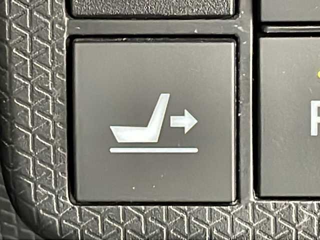 ダイハツ タント カスタム RS セレクション 岐阜県 2020(令2)年 6.7万km パールブラック 純正ナビ/　(AM/FM/CD/DVD/Bluetooth/フルセグTV)/全方位モニター/スマートアシスト/コーナーセンサー/レーダークルーズコントロール/レーンキープアシスト/運転席ロングスライドシート/LEDヘッドライト/両側パワースライドドア/ETC/ハーフレザーシート/シートヒーター/純正ドライブレコーダー/純正アルミホイール/純正フロアマット/純正ドアバイザー