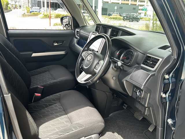 トヨタ タンク カスタムG S 静岡県 2018(平30)年 5.6万km レーザーブルークリスタルシャイン 9インチ純正ナビ/・AM/・FM/・CD/DVD/・フルセグTV/・SD/・Bluetooth/主要装備/・バックカメラ/・スマートアシスト/・ＥＴＣ/・両側パワースライドドア/・ＬＥＤヘッドライト/・ドラレコ/・クルーズコントロール/・横滑り防止装置/・アイドリングストップ/・１４インチ純正ＡＷ/・純正フロアマット