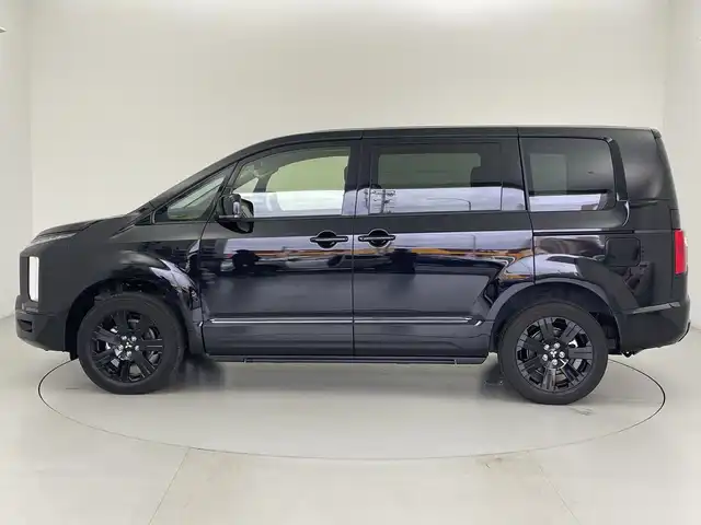 三菱 デリカＤ：５ ブラックエディション 愛知県 2025(令7)年 0.1千km アメジストブラック 4WD/ターボ/ブラックエディション/アルパイン12.8型後席用モニター/アルパイン製11インチナビ(EX11NX)/(フルセグTV・Bluetooth・CD・DVD・USB・HDMI)/・AppleCarPlay/・AndoroidAuto/全方位カメラ/・衝突軽減システム/・レーンキープアシスト/・オートクルーズコントロール/・ブラインドスポットワーニング/・オートサイドステップ(助手席側)/電動リアゲート/運転席パワーシート/両側パワースライドドア/シートヒーター（D・N席）/スペアキー/パドルシフト/ステアリングヒーター/LEDヘッドライト/オートライト/オートハイビーム/フロントフォグランプ/電動パーキングブレーキ/オートホールド/純正アルミホイール/取扱説明書
