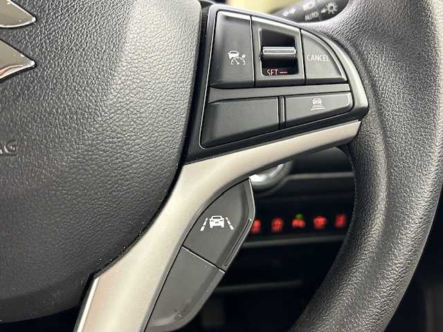 スズキ クロスビー HYBRID MV 宮城県 2024(令6)年 2.6万km キャラバンアイボリーパールメタリック/ホワイト 2トーンルーフ 4WD/SDナビ(TV/BT/CD)/バックカメラ/ETC/スズキセーフティサポート/レーダークルーズコントロール/ヒルディセントコントロール/グリップコントロール/パドルシフト/シートヒーター/プッシュスタート/スマートキー/オートライト/オートマチックハイビーム/純正16インチアルミホイール/フロアマット/禁煙車