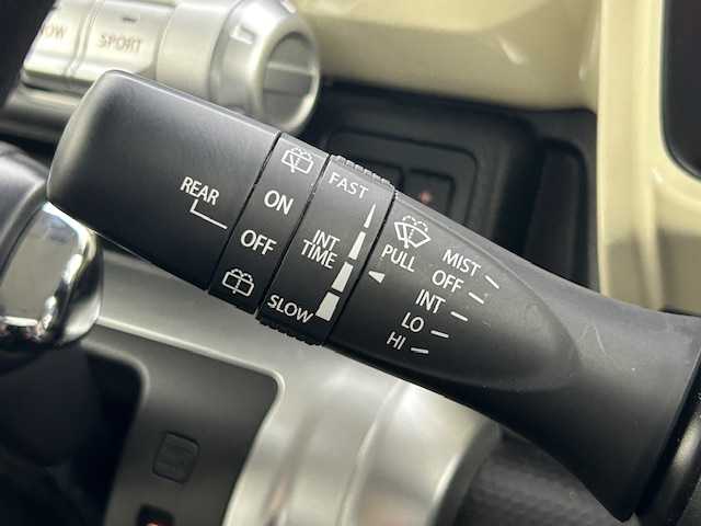 スズキ クロスビー HYBRID MV 宮城県 2024(令6)年 2.6万km キャラバンアイボリーパールメタリック/ホワイト 2トーンルーフ 4WD/SDナビ(TV/BT/CD)/バックカメラ/ETC/スズキセーフティサポート/レーダークルーズコントロール/ヒルディセントコントロール/グリップコントロール/パドルシフト/シートヒーター/プッシュスタート/スマートキー/オートライト/オートマチックハイビーム/純正16インチアルミホイール/フロアマット/禁煙車