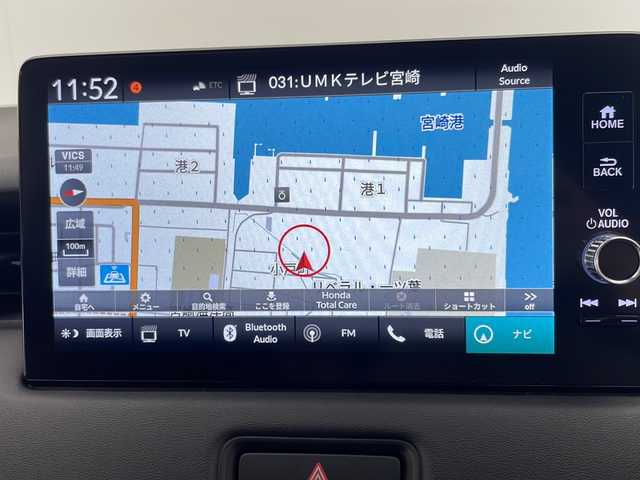 ホンダ ヴェゼル ハイブリッド e:HEV Z 宮崎県 2021(令3)年 1.4万km メテオロイドグレーメタリック 禁煙車/ホンダセンシング/純正9型ディスプレイオーディオナビTV/（HONDA CONNECT/Bluetooth/FMAM/フルセグTV)/純正バックカメラ/純正ビルトイン2.0ETC/純正LEDオートライト/純正LEDフォグ/純正18インチアルミ/純正フロアマット/アダプティブクルーズコントロール/レーンディパーチャーアラート/クリアランスソナー/ブラインドスポットモニター/パワーバックドア/パドルシフト/ハーフレザーシート/前席シートヒーター/置くだけ充電/デュアルオートエアコン/ステアリングヒーター/スマートキー/プッシュエンジンスタート/新車時保証書/取扱い説明書