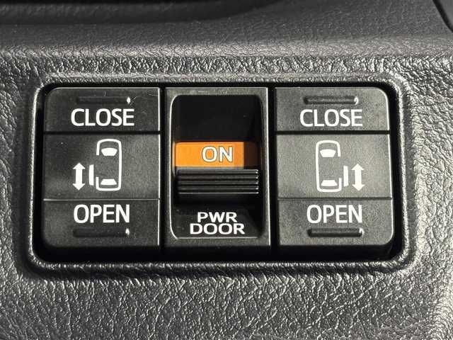 トヨタ シエンタ ハイブリッド G セーフティエディションⅡ 大阪府 2022(令4)年 1.8万km グレイッシュブルー 純正ナビTV バックカメラ 両側パワースライドドア クルーズコントロール 衝突軽減ブレーキ レーンアシスト オートハイビーム スマートキー プッシュスタート クリアランスソナー 前後ドライブレコーダー　ETC