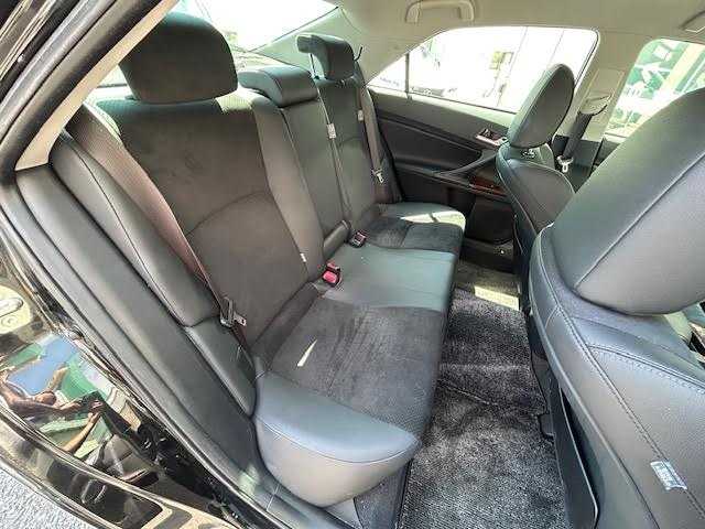 トヨタ マークＸ PREMIUM Four 埼玉県 2015(平27)年 8.7万km ブラック 社外SDナビ/【CD/DVD/フルセグ/Bluetooth】/バックカメラ/クルーズコントロール/ETC/シートヒーター/HID/ドライブレコーダー/ハーフレザーシート/パワーシート/横滑り防止装置/寒冷地仕様