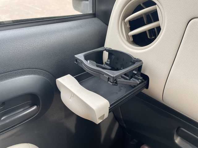 ダイハツ ミラ ココア L 道東・釧路十勝 2013(平25)年 6.2万km コットンアイボリー 4WD/ポータブルナビ(ワンセグTV、AM、FM、CD、SD)/純正オーディオ/アイドリングストップ/積み込みスタッドレスタイヤスチール付/リモコンキー/ライトレベライザー/純正フロアマット/電格ミラー