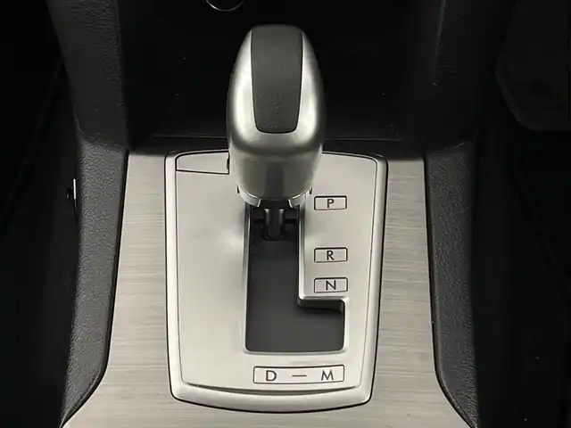 スバル レガシィ Ｂ４ 2．5iアイサイト 新潟県 2011(平23)年 4万km クリスタルブラックシリカ 【４ＷＤ】/登録時距離/　３９７２２km/ワンオーナー/アイサイト/メモリナビ/フルセグ＆ＤＶＤ/バックモニター/スマートキー/ＨＩＤ/フォグ/パドルシフト/電動格納ミラー/ヒッチメンバー/保証書＆整備手帳