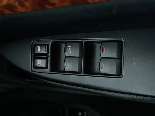 スバル レガシィ Ｂ４ 2．5iアイサイト 新潟県 2011(平23)年 4万km クリスタルブラックシリカ 【４ＷＤ】/登録時距離/　３９７２２km/ワンオーナー/アイサイト/メモリナビ/フルセグ＆ＤＶＤ/バックモニター/スマートキー/ＨＩＤ/フォグ/パドルシフト/電動格納ミラー/ヒッチメンバー/保証書＆整備手帳