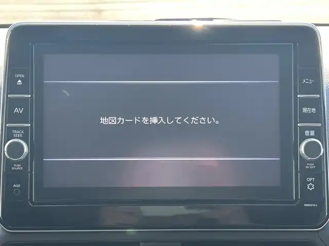 日産 デイズ 兵庫県 2021(令3)年 6.4万km チタニウムグレーメタリック 純正9インチナビ/アラウンドビューモニター/フルセグTV/BTオーディオ/CD/DVD/AUX/プロパイロット/エマージェンシーブレーキ/ステアリングスイッチ/ヘッドライトレべライザー/ETC/純正フロアマット/純正ドアバイザー/LEDヘッドライト