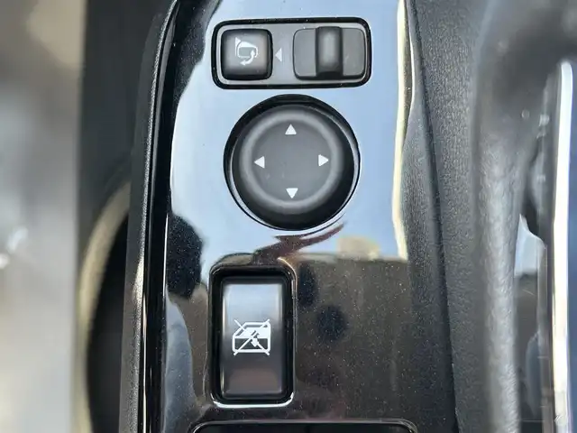 日産 デイズ 兵庫県 2021(令3)年 6.4万km チタニウムグレーメタリック 純正9インチナビ/アラウンドビューモニター/フルセグTV/BTオーディオ/CD/DVD/AUX/プロパイロット/エマージェンシーブレーキ/ステアリングスイッチ/ヘッドライトレべライザー/ETC/純正フロアマット/純正ドアバイザー/LEDヘッドライト