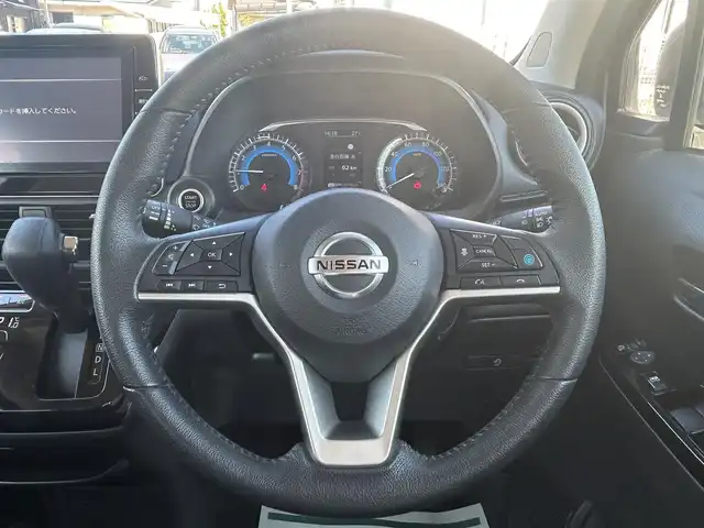 日産 デイズ 兵庫県 2021(令3)年 6.4万km チタニウムグレーメタリック 純正9インチナビ/アラウンドビューモニター/フルセグTV/BTオーディオ/CD/DVD/AUX/プロパイロット/エマージェンシーブレーキ/ステアリングスイッチ/ヘッドライトレべライザー/ETC/純正フロアマット/純正ドアバイザー/LEDヘッドライト