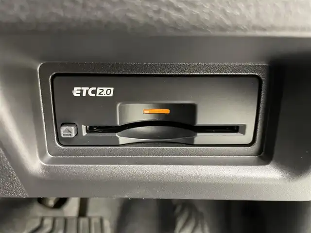 日産 セレナ e－パワー ハイウェイスター V 茨城県 2025(令7)年 0.1千km プリズムホワイト e-POWER　ハイウエイスターV/オートレベライザー/アダプティブLEDヘッドライトシステム/アラウンドビューモニター/ルームミラー/アドバンスドドライブ/　アシストディスプレイ/（12.3インチカラーディスプレイ）/・統合型/　インターフェースディスプレイ/・ワイヤレス充電器/・6スピーカー/・NissanConnect/　ナビゲーションシステム/（地デジ内蔵）/ETC2.0ユニット/（ビルトインタイプ）/ドライブレコーダー（前後セット）/プロパイロット（ナビリンク機能付）/プロパイロット緊急停止支援システム/（SOSコール機能付）/後席専用モニター/HDMI