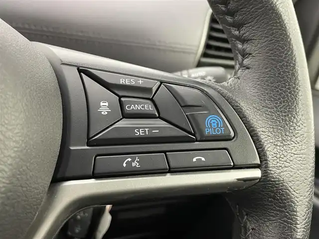 日産 セレナ e－パワー ハイウェイスター V 宮城県 2021(令3)年 5.7万km ブリリアントホワイトパール 純正ナビ　/後席モニター　/プロパイロット　/アラウンドビューモニター　/両側オートスライドドア　/ハンズフリーオートスライドドア/ＢＳＭ　/エマージェンシーブレーキ　/車線逸脱警報　/前後ソナー　/ナビ連動ドライブレコーダー　/ＥＴＣ　/ＬＥＤヘッドライト　/フォグランプ/純正15インチAW/禁煙車