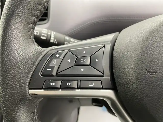日産 セレナ e－パワー ハイウェイスター V 宮城県 2021(令3)年 5.7万km ブリリアントホワイトパール 純正ナビ　/後席モニター　/プロパイロット　/アラウンドビューモニター　/両側オートスライドドア　/ハンズフリーオートスライドドア/ＢＳＭ　/エマージェンシーブレーキ　/車線逸脱警報　/前後ソナー　/ナビ連動ドライブレコーダー　/ＥＴＣ　/ＬＥＤヘッドライト　/フォグランプ/純正15インチAW/禁煙車