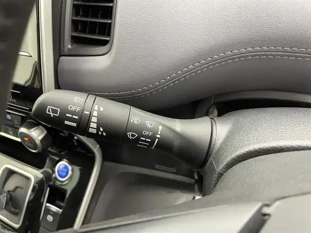 日産 セレナ e－パワー ハイウェイスター V 宮城県 2021(令3)年 5.7万km ブリリアントホワイトパール 純正ナビ　/後席モニター　/プロパイロット　/アラウンドビューモニター　/両側オートスライドドア　/ハンズフリーオートスライドドア/ＢＳＭ　/エマージェンシーブレーキ　/車線逸脱警報　/前後ソナー　/ナビ連動ドライブレコーダー　/ＥＴＣ　/ＬＥＤヘッドライト　/フォグランプ/純正15インチAW/禁煙車