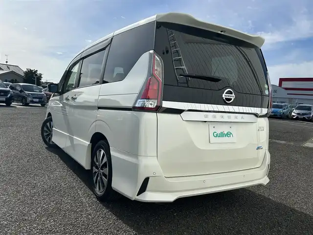 日産 セレナ ハイウェイスター プロパイロットED 熊本県 2017(平29)年 3.7万km ブリリアントホワイトパール 純正ナビ/・AM/FM/CD/DVD/BT/USB/AUX/・フルセグTV/アラウンドビューモニター/フリップダウンモニター/プロパイロット/エマージェンシーブレーキ/レーンキープアシスト/横滑り防止装置/ETC/両側電動スライドドア/革巻きステアリング/ステアリングスイッチ/電動格納ミラー/ウインカーミラー/純正フロアマット/純正アルミホイール/ドアバイザー/スマートキー