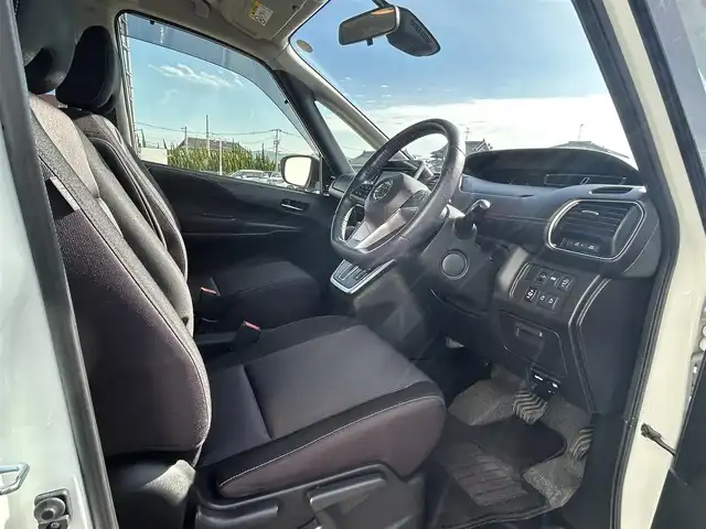 日産 セレナ ハイウェイスター プロパイロットED 熊本県 2017(平29)年 3.7万km ブリリアントホワイトパール 純正ナビ/・AM/FM/CD/DVD/BT/USB/AUX/・フルセグTV/アラウンドビューモニター/フリップダウンモニター/プロパイロット/エマージェンシーブレーキ/レーンキープアシスト/横滑り防止装置/ETC/両側電動スライドドア/革巻きステアリング/ステアリングスイッチ/電動格納ミラー/ウインカーミラー/純正フロアマット/純正アルミホイール/ドアバイザー/スマートキー