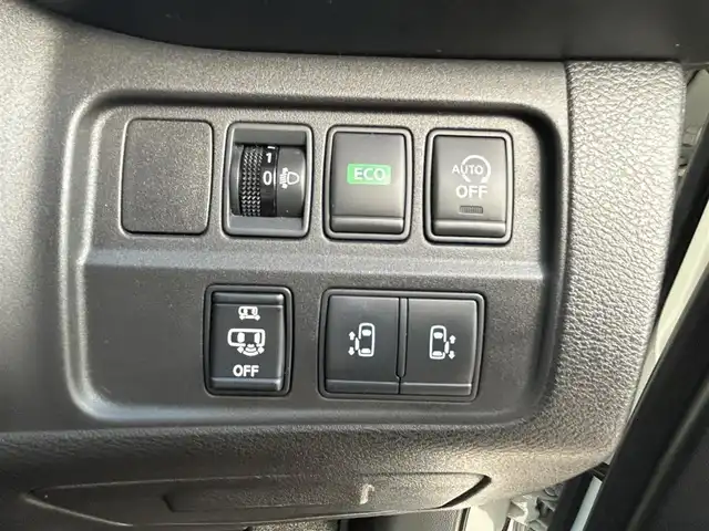 日産 セレナ ハイウェイスター プロパイロットED 熊本県 2017(平29)年 3.7万km ブリリアントホワイトパール 純正ナビ/・AM/FM/CD/DVD/BT/USB/AUX/・フルセグTV/アラウンドビューモニター/フリップダウンモニター/プロパイロット/エマージェンシーブレーキ/レーンキープアシスト/横滑り防止装置/ETC/両側電動スライドドア/革巻きステアリング/ステアリングスイッチ/電動格納ミラー/ウインカーミラー/純正フロアマット/純正アルミホイール/ドアバイザー/スマートキー