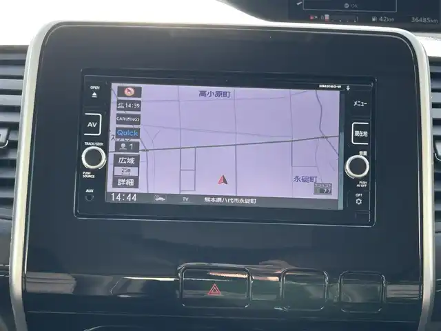 日産 セレナ ハイウェイスター プロパイロットED 熊本県 2017(平29)年 3.7万km ブリリアントホワイトパール 純正ナビ/・AM/FM/CD/DVD/BT/USB/AUX/・フルセグTV/アラウンドビューモニター/フリップダウンモニター/プロパイロット/エマージェンシーブレーキ/レーンキープアシスト/横滑り防止装置/ETC/両側電動スライドドア/革巻きステアリング/ステアリングスイッチ/電動格納ミラー/ウインカーミラー/純正フロアマット/純正アルミホイール/ドアバイザー/スマートキー