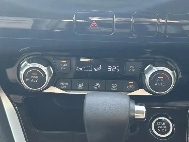 日産 セレナ ハイウェイスター プロパイロットED 熊本県 2017(平29)年 3.7万km ブリリアントホワイトパール 純正ナビ/・AM/FM/CD/DVD/BT/USB/AUX/・フルセグTV/アラウンドビューモニター/フリップダウンモニター/プロパイロット/エマージェンシーブレーキ/レーンキープアシスト/横滑り防止装置/ETC/両側電動スライドドア/革巻きステアリング/ステアリングスイッチ/電動格納ミラー/ウインカーミラー/純正フロアマット/純正アルミホイール/ドアバイザー/スマートキー