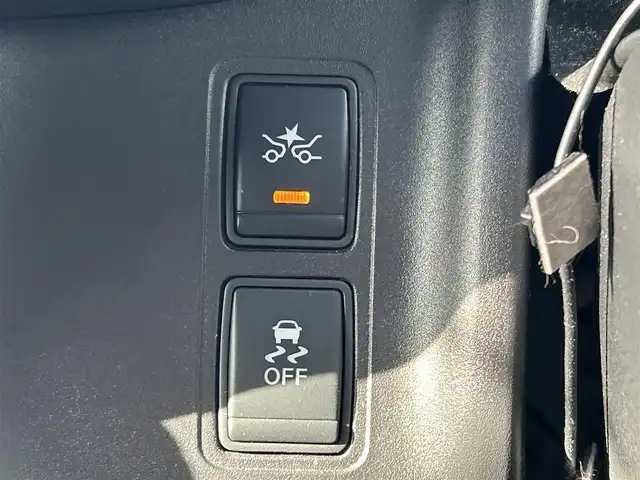 日産 セレナ ハイウェイスター プロパイロットED 熊本県 2017(平29)年 3.7万km ブリリアントホワイトパール 純正ナビ/・AM/FM/CD/DVD/BT/USB/AUX/・フルセグTV/アラウンドビューモニター/フリップダウンモニター/プロパイロット/エマージェンシーブレーキ/レーンキープアシスト/横滑り防止装置/ETC/両側電動スライドドア/革巻きステアリング/ステアリングスイッチ/電動格納ミラー/ウインカーミラー/純正フロアマット/純正アルミホイール/ドアバイザー/スマートキー