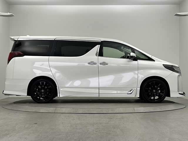 トヨタ アルファード S Cパッケージ 大阪府 2022(令4)年 3.3万km ホワイトパールクリスタルシャイン 純正８インチT-connectナビ/・TV/CD/DVD/ブルートゥース/Miracast/バックカメラ/TRDエアロ（F/S/R）/TRD１９インチAW/TRD４本出しマフラー/ツインサンルーフ/前方ドライブレコーダー/ハンドルヒーター/デジタルインナーミラー/三眼LEDヘッドライト/タンレザーシートカバー/Toyota Safety Sense/・プリクラッシュセーフティ（自動被害軽減ブレーキ）/・レーンディパーチャーアラート（車線逸脱警告およびステアリング操作サポート）/・オートマチックハイビーム（ハイ/ロービームの自動切り替え）/・レーダークルーズコントロール（追従ドライブ支援機能）/・PKSB/RCTA/RSA/ブラインドスポットモニター/電動パーキング/ETC２．０