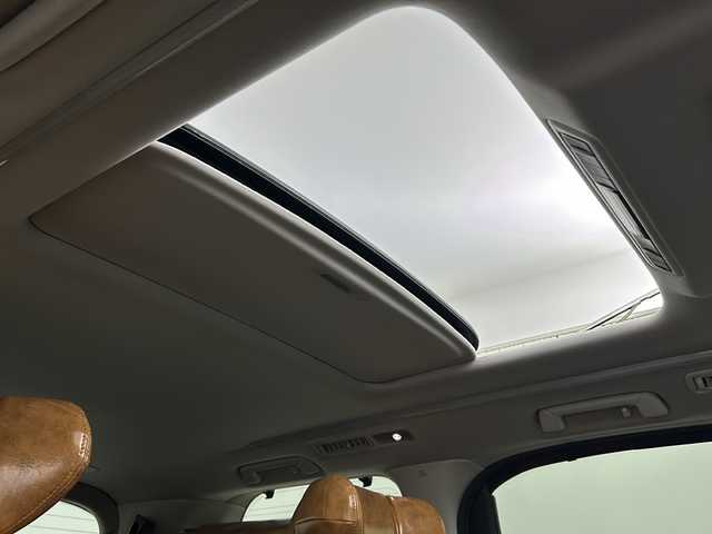 トヨタ アルファード S Cパッケージ 大阪府 2022(令4)年 3.3万km ホワイトパールクリスタルシャイン 純正８インチT-connectナビ/・TV/CD/DVD/ブルートゥース/Miracast/バックカメラ/TRDエアロ（F/S/R）/TRD１９インチAW/TRD４本出しマフラー/ツインサンルーフ/前方ドライブレコーダー/ハンドルヒーター/デジタルインナーミラー/三眼LEDヘッドライト/タンレザーシートカバー/Toyota Safety Sense/・プリクラッシュセーフティ（自動被害軽減ブレーキ）/・レーンディパーチャーアラート（車線逸脱警告およびステアリング操作サポート）/・オートマチックハイビーム（ハイ/ロービームの自動切り替え）/・レーダークルーズコントロール（追従ドライブ支援機能）/・PKSB/RCTA/RSA/ブラインドスポットモニター/電動パーキング/ETC２．０