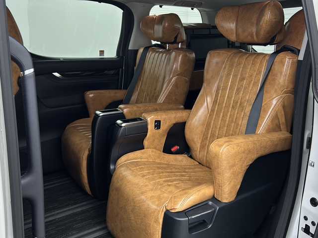 トヨタ アルファード S Cパッケージ 大阪府 2022(令4)年 3.3万km ホワイトパールクリスタルシャイン 純正８インチT-connectナビ/・TV/CD/DVD/ブルートゥース/Miracast/バックカメラ/TRDエアロ（F/S/R）/TRD１９インチAW/TRD４本出しマフラー/ツインサンルーフ/前方ドライブレコーダー/ハンドルヒーター/デジタルインナーミラー/三眼LEDヘッドライト/タンレザーシートカバー/Toyota Safety Sense/・プリクラッシュセーフティ（自動被害軽減ブレーキ）/・レーンディパーチャーアラート（車線逸脱警告およびステアリング操作サポート）/・オートマチックハイビーム（ハイ/ロービームの自動切り替え）/・レーダークルーズコントロール（追従ドライブ支援機能）/・PKSB/RCTA/RSA/ブラインドスポットモニター/電動パーキング/ETC２．０