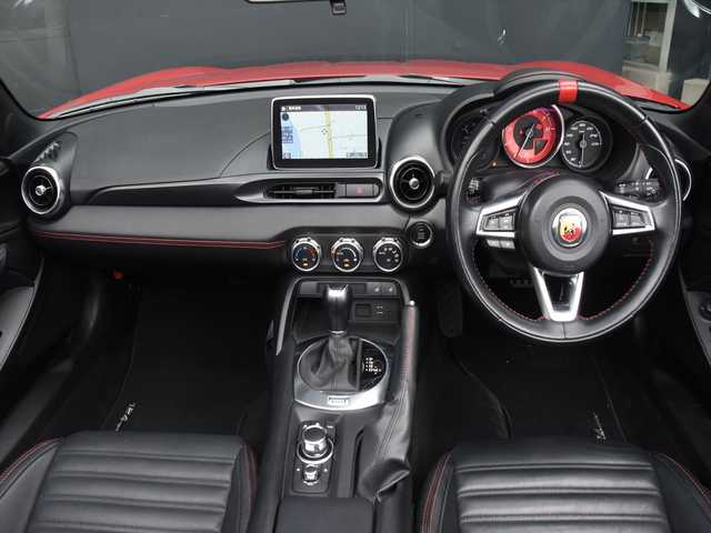 アバルト １２４ スパイダー 和歌山県 2017(平29)年 5万km 赤 黒革シート/シートヒーター/純ナビ/バックカメラ/フルセグTV/コーナーセンサー/ドラレコ/スポーツモード/ETC