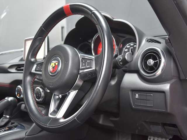 アバルト １２４ スパイダー 和歌山県 2017(平29)年 5万km 赤 黒革シート/シートヒーター/純ナビ/バックカメラ/フルセグTV/コーナーセンサー/ドラレコ/スポーツモード/ETC