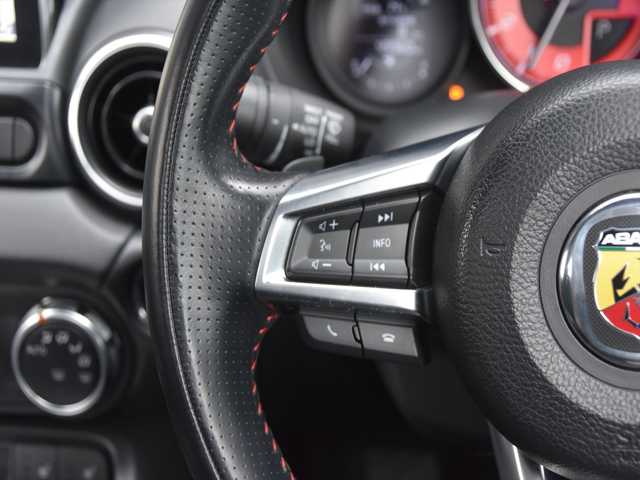 アバルト １２４ スパイダー 和歌山県 2017(平29)年 5万km 赤 黒革シート/シートヒーター/純ナビ/バックカメラ/フルセグTV/コーナーセンサー/ドラレコ/スポーツモード/ETC