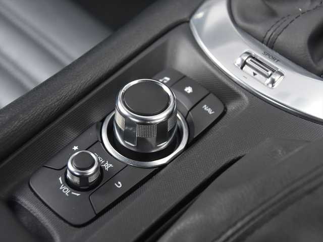 アバルト １２４ スパイダー 和歌山県 2017(平29)年 5万km 赤 黒革シート/シートヒーター/純ナビ/バックカメラ/フルセグTV/コーナーセンサー/ドラレコ/スポーツモード/ETC