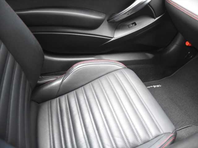 アバルト １２４ スパイダー 和歌山県 2017(平29)年 5万km 赤 黒革シート/シートヒーター/純ナビ/バックカメラ/フルセグTV/コーナーセンサー/ドラレコ/スポーツモード/ETC