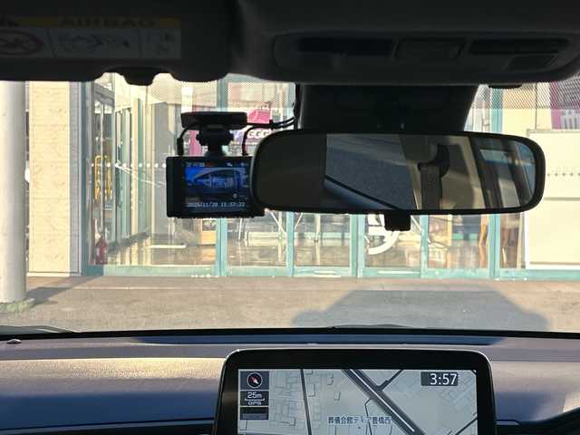 トヨタ アクア Z 愛知県 2023(令5)年 0.1万km シルバーM 登録時走行距離1035km/ワンオーナー/純正ナビ/（AM.FM.BT）/純正15インチAW/純正フロアマット/全方位カメラ/アイドリングストップ/ウィンカーミラー/クルーズコントロール/ドアバイザー/プッシュスタート/フォグライト/AC100V/ETC/保証書/取扱説明書