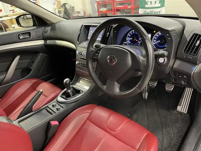 日産 スカイライン 370GT Type SP 55thLTD 千葉県 2012(平24)年 6.4万km ガーネットブラック 55台限定車/専用カラー:ガーネットブラックパール/レッドレザーシート/サンルーフ/純正OPスポーツマフラー/BLITZ車高調/純正19インチAW/スマートキー＆プッシュスタート/純正HDDナビ/フルセグTV/CD/DVD/BOSEサウンドシステム/サイド＆バックカメラ/D/N席パワーシート＆シートヒーター