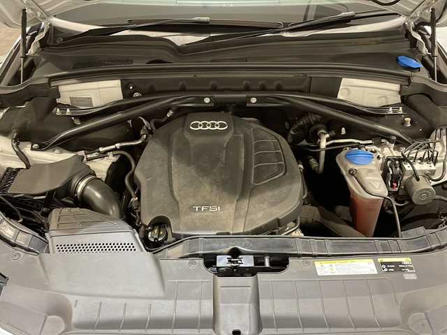 アウディ Ｑ５ 2.0TFSIクワトロSライン コンペティション+ 新潟県 2016(平28)年 4.3万km スズカグレーメタリック 150台限定車”S line competition plus”/特別装備/-20インチグロスブラックアルミホイール/-S line competition plus専用シングルフレームグリル/-ブラックスタイリングパッケージ/-ブラックミラーハウジング/-アダプティブクルーズコントロール/-S line パッケージ/専用フロント&リヤバンパー/サイドシル/フロントグリル/S lineエンブレム(サイド)/ドアシルプレート/スポーツサスペンション/スポーツシート(スプリントクロス/レザー S lineロゴ)/ランバーサポート 4ウェイ/マルチファンクション&パドルシフト本革巻きステアリング/ディンプルタイプ本革巻きセレクターノブ/デコラティブパネルマットブラッシュトアルミニウム/主要装備/純正ナビ/(CD/DVD/Bluetooth/フルセグTV)/バック/サイドカメラ/ETC/ドライブレコーダー/レーダー探知機/メモリ付きパワーシート/パワーバックドア/HIDヘッドライト/電動パーキングブレーキ/ダウンヒルアシスト /コーナーセンサー