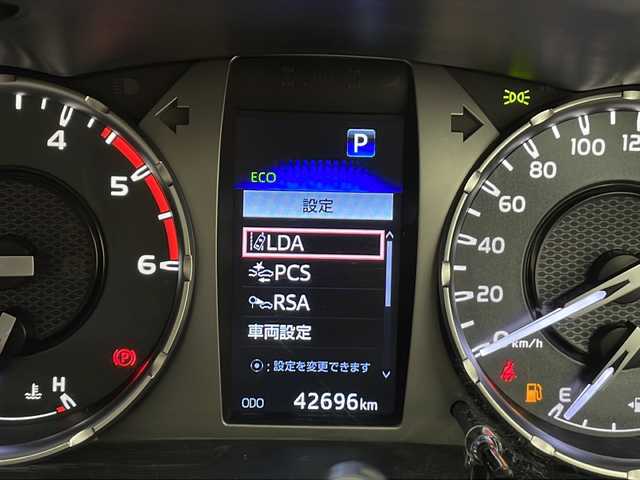 トヨタ ハイラックス Z 長野県 2022(令4)年 4.3万km アティチュードブラックマイカ 4WD/ALPINE11インチフロティングナビ/フルセグTV&CD&DVD&USB&BT/アダプティブクルーズコントロール/レーンキープアシスト/プリクラッシュセーフティ/コーナーセンサー/アイドリングストップ/ダウンヒルアシストコントロール/センターデフロック/社外前方ドライブレコーダー/革調シートカバー/ステアリングスイッチ/バックカメラ/ETC/LEDヘッドライト/オートライト/フロントフォグランプ/リアフォグランプ/電動格納ミラー/ウィンカーミラー/ドアミラーヒーター/純正17インチAW装着/純正フロアマット/TRDマットガード/プッシュスタート/スマートキー/スペアキー1本/取扱説明書