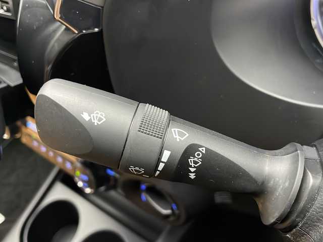 トヨタ ハイラックス Z 長野県 2022(令4)年 4.3万km アティチュードブラックマイカ 4WD/ALPINE11インチフロティングナビ/フルセグTV&CD&DVD&USB&BT/アダプティブクルーズコントロール/レーンキープアシスト/プリクラッシュセーフティ/コーナーセンサー/アイドリングストップ/ダウンヒルアシストコントロール/センターデフロック/社外前方ドライブレコーダー/革調シートカバー/ステアリングスイッチ/バックカメラ/ETC/LEDヘッドライト/オートライト/フロントフォグランプ/リアフォグランプ/電動格納ミラー/ウィンカーミラー/ドアミラーヒーター/純正17インチAW装着/純正フロアマット/TRDマットガード/プッシュスタート/スマートキー/スペアキー1本/取扱説明書