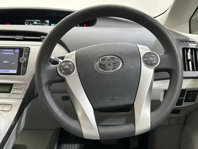 トヨタ プリウス S　マイコーデ 愛媛県 2014(平26)年 6.9万km ホワイトパールクリスタルシャイン 〇純正ディーラーOPスマートナビ/〇フルセグTV/〇バックモニター/〇ETC/〇HIDヘッドランプ/〇純正１５インチアルミホイール/〇オートエアコン/〇スエード調ファブリックシート/〇シートリフター/〇イルミネーテッドエントリーシステム/〇スマートエントリースタートシステム/〇SRSエアバック（運転席・助手席・サイド・カーテン）