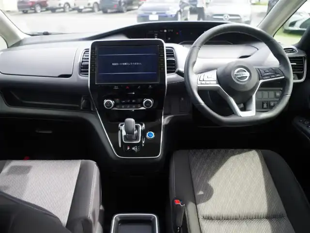 日産 セレナ e－パワー ハイウェイスター V 千葉県 2020(令2)年 4.1万km ダイヤモンドブラック エマージェンシーブレーキ/クルーズコントロール/アイドリングストップ/ハンズフリー両側パワースライドドア/純正SDナビ/地デジTV/【BD/DVD/CD再生機能　Bluetooth接続】/アラウンドビューモニター/フリップダウンモニター/革巻きステアリング/ステアリングスイッチ/ETC/LEDヘッドライト/フォグライト/ウインカーミラー/コーナーセンサー/純正15インチアルミホイル/サイド/カーテンエアバッグ/インテリジェントキー