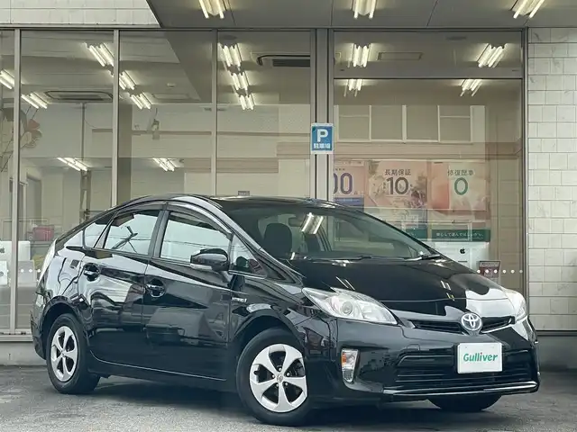 トヨタ プリウス S 愛知県 2013(平25)年 5.6万km ブラック /当店買取/禁煙//純正ナビ/フルセグTV/CD/DVD/SD/Bluetooth//Aライト/HID//ビルトインETC//フロアマット/ドアバイザー//スマートキー/プッシュスタート//保証書/取説