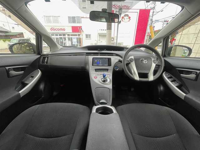 トヨタ プリウス S 愛知県 2013(平25)年 5.6万km ブラック /当店買取/禁煙//純正ナビ/フルセグTV/CD/DVD/SD/Bluetooth//Aライト/HID//ビルトインETC//フロアマット/ドアバイザー//スマートキー/プッシュスタート//保証書/取説