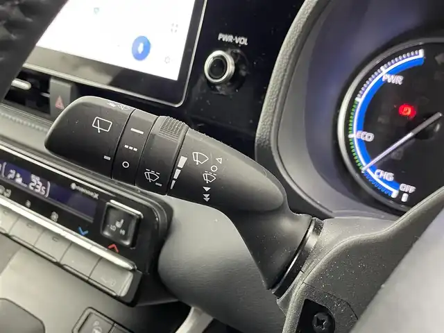 トヨタ ヴォクシー ハイブリッド S－Z 埼玉県 2024(令6)年 2.9万km アティチュードブラックマイカ 純正ナビ　/アラウンドビューカメラ　/デジタルインナーミラー　/ＢＳＭ　/トヨタチームメイト/ＥＴＣ２．０　/追従式クルーズコントロール　/パワーバックドア　/オットマン　/純正アルミホイール　/オートマティックハイビーム　/衝突軽減システム/ブレーキホールド