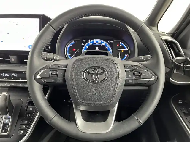 トヨタ ヴォクシー ハイブリッド S－Z 埼玉県 2024(令6)年 2.9万km アティチュードブラックマイカ 純正ナビ　/アラウンドビューカメラ　/デジタルインナーミラー　/ＢＳＭ　/トヨタチームメイト/ＥＴＣ２．０　/追従式クルーズコントロール　/パワーバックドア　/オットマン　/純正アルミホイール　/オートマティックハイビーム　/衝突軽減システム/ブレーキホールド