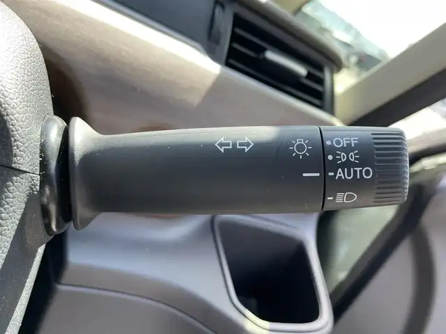 ホンダ フリード＋ G 滋賀県 2024(令6)年 0.4万km シルバーミストグリーンM 禁煙車/純正7型ナビ/CD.DVD.Bluetooth.フルセグ/バックカメラ/ホンダセンシング/・衝突軽減ブレーキ/・誤発進抑制機能/・後方誤発進抑制機能/・歩行者事故低減ステアリング/・路外逸脱抑制機能/・アダプティブクルーズコントロール/・車線維持支援システム/・先行車発進お知らせ機能/・標識認識機能/LEDヘッドライト/オートライト/両側パワースライドドア/ETC/ステアリングスイッチ/前席シートヒーター/アイドリングストップ/プッシュスタート/スマートキー